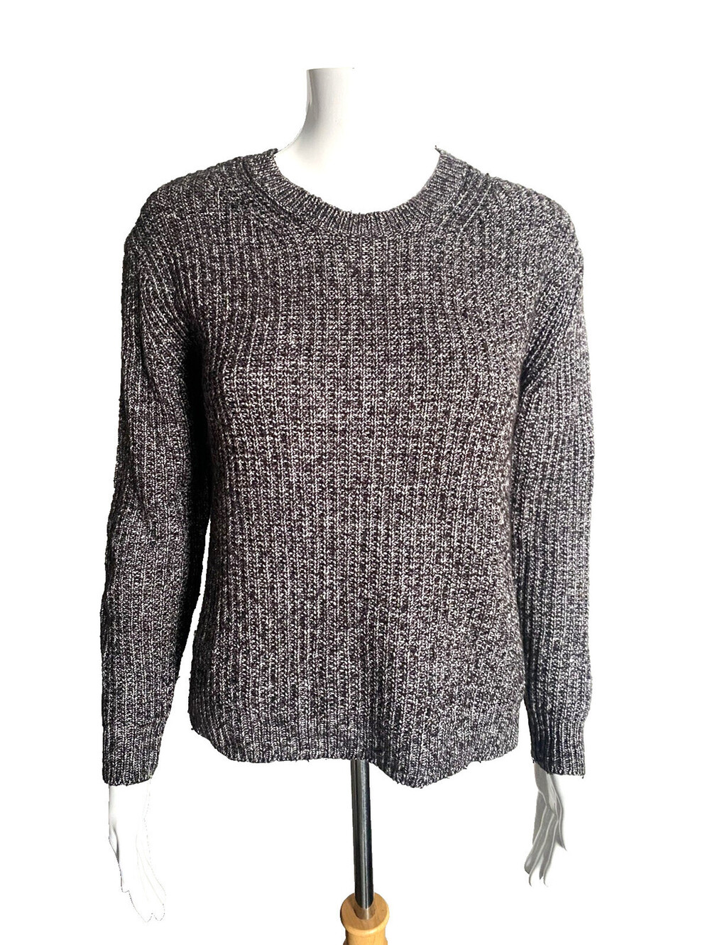 Uniqlo Women’s Gray Acrylic Crewneck Sweater Size XS Winter Comfy